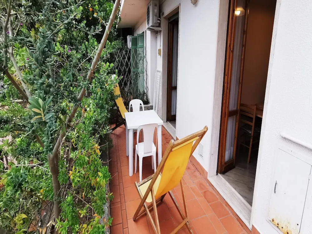 Apartment for 5 Guests in Pietra Ligure
