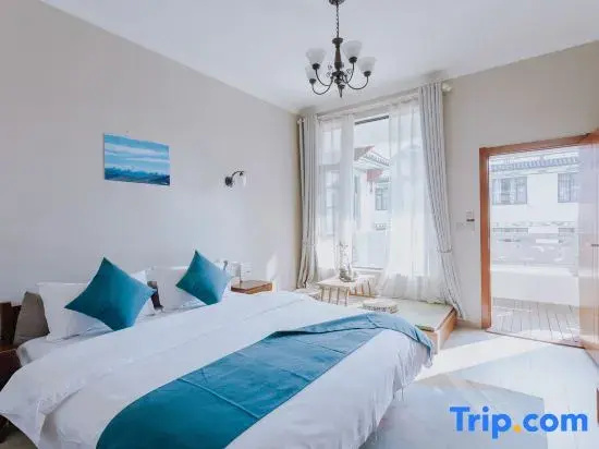 Standard room with sunrise view
