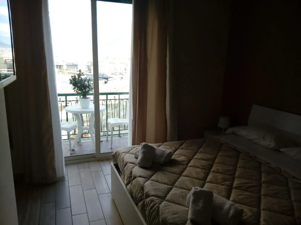 Standard Triple room with balcony