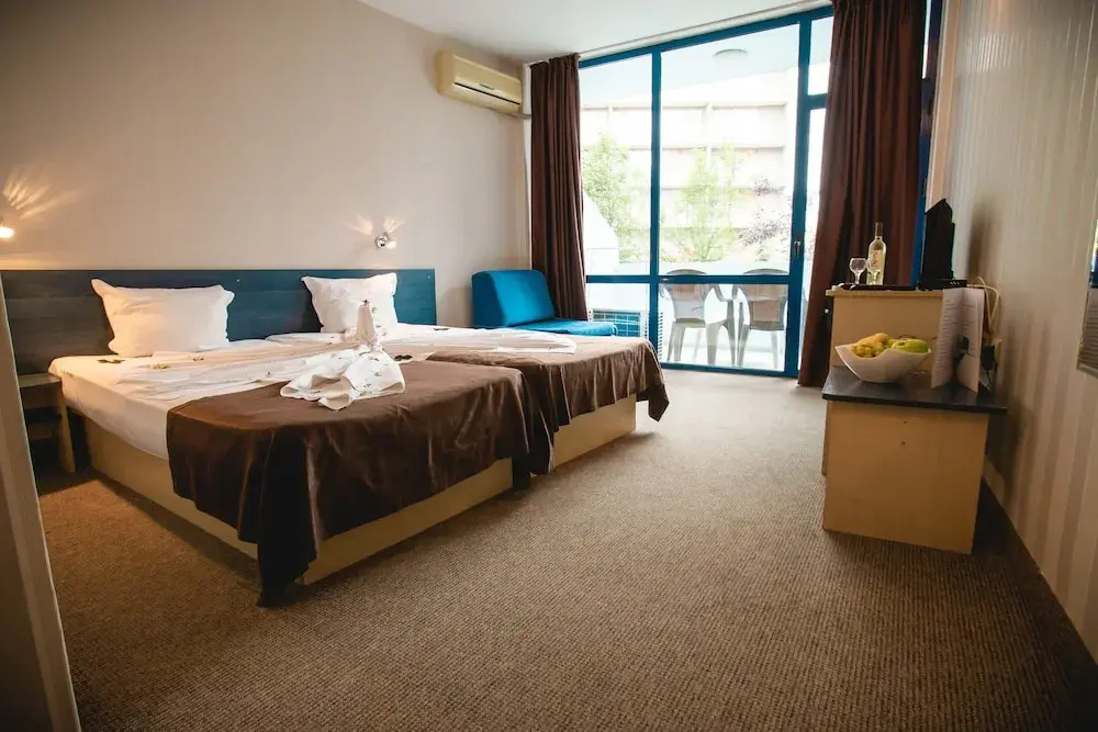 Economy room