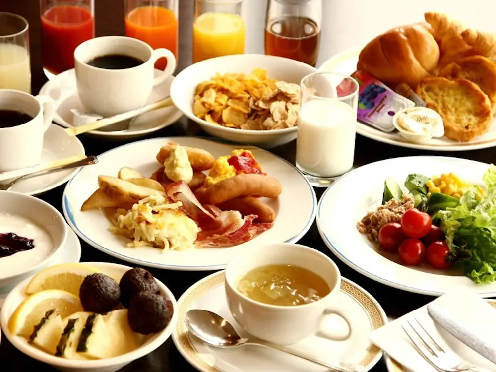 Food & Beverage