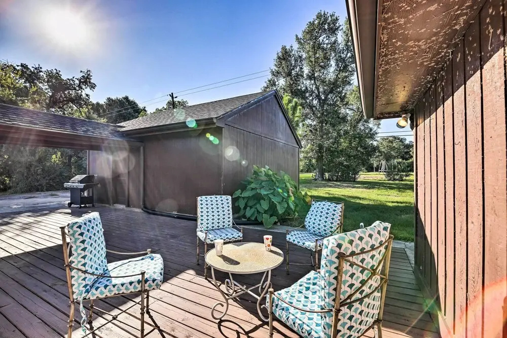Spacious Seabrook Home w/ Patio: 1 Mi to Beach!