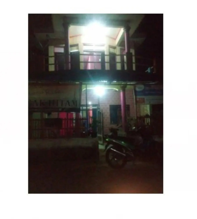 Herry Panggang Homestay and Transport Service