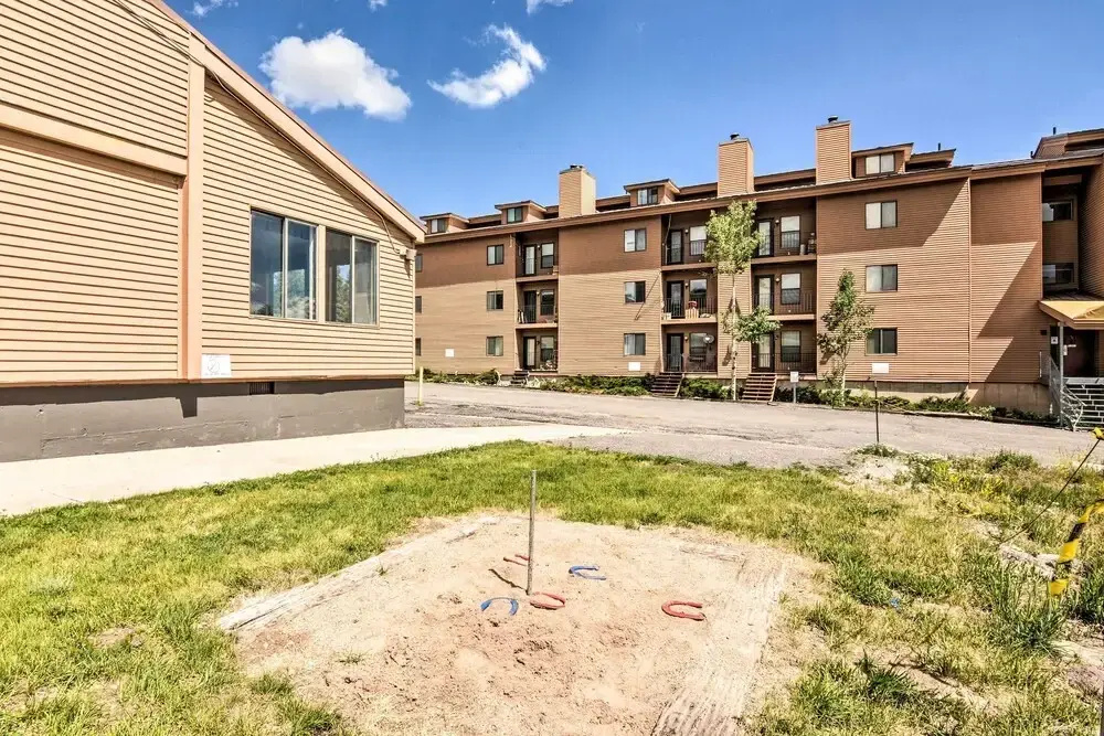 1/2 Mi to Brian Head Resort! Mtn-view Condo