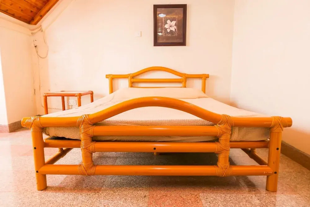 Double Suite full double bed