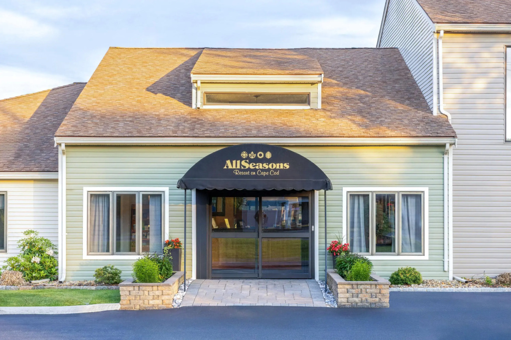 All Seasons Resort, Trademark Collection by Wyndham