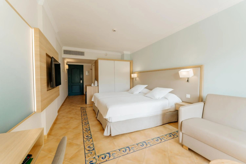 Buganvilla Hotel & SPA — 4