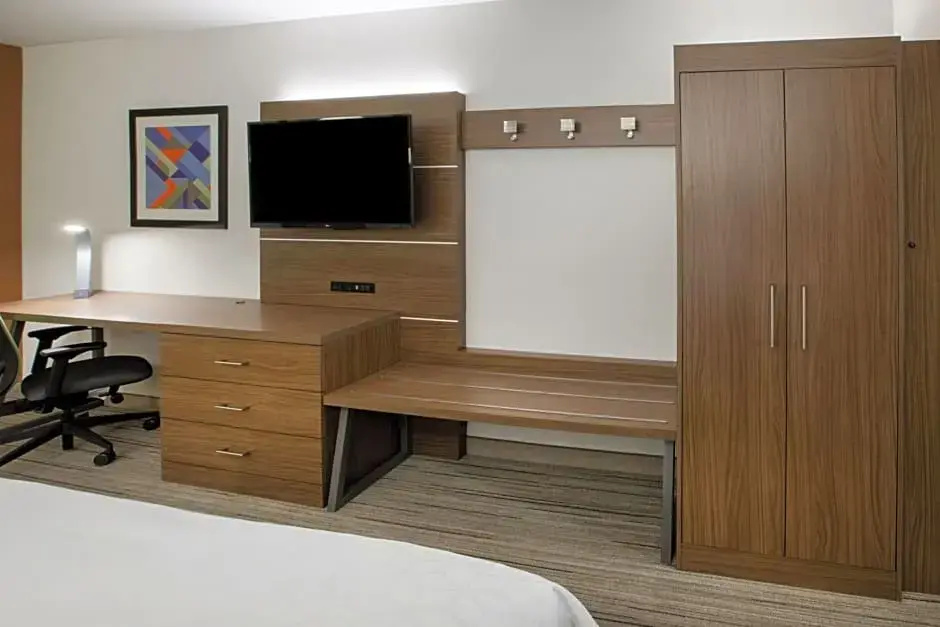 Quadruple Suite