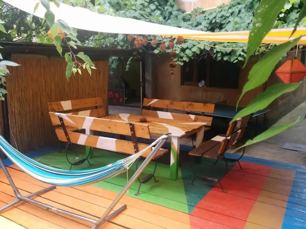 FreeBorn Hostel