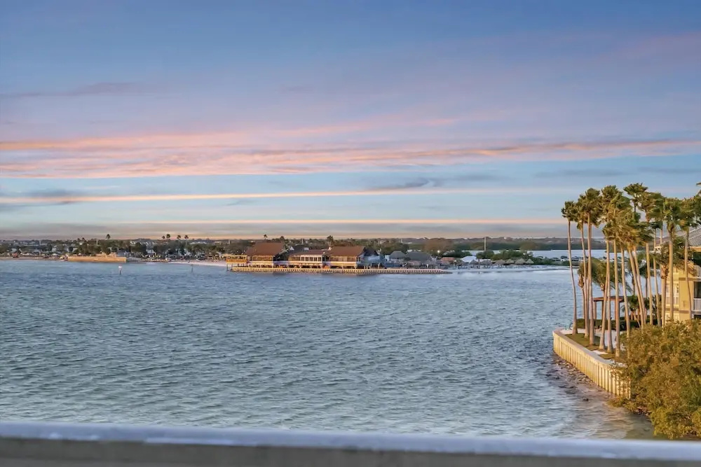 Waterfront Resort Condo Balcony Heated Pool