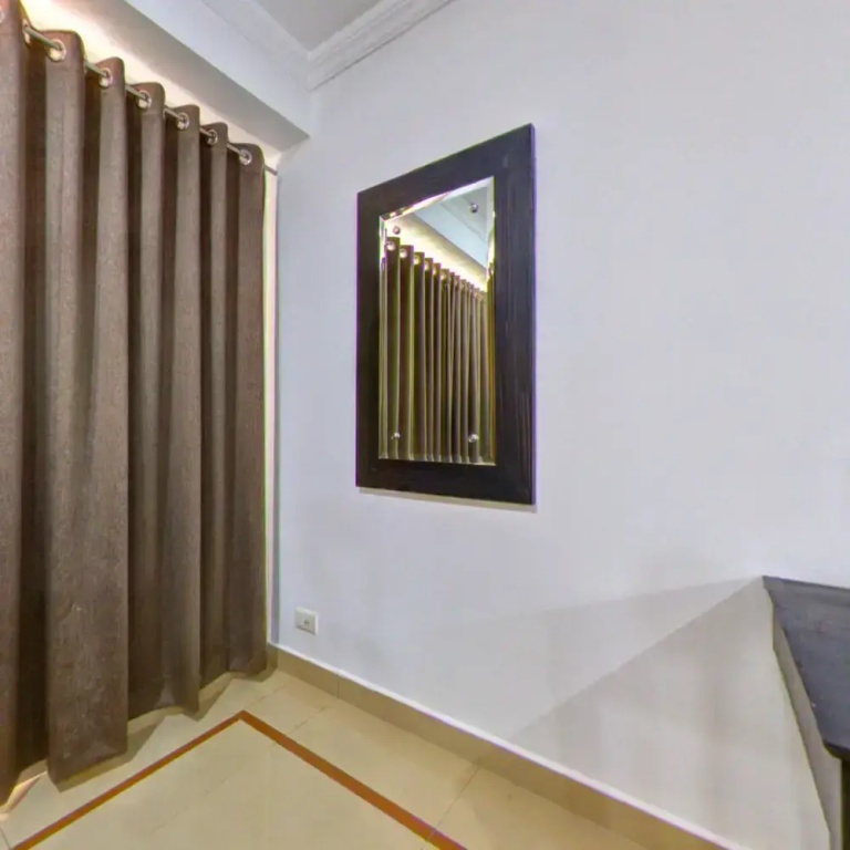 Deluxe Double room (full double bed)