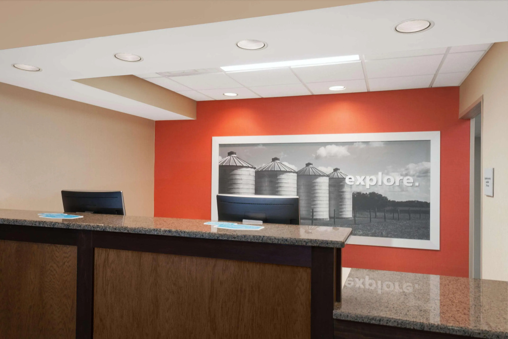 Lobby & Reception