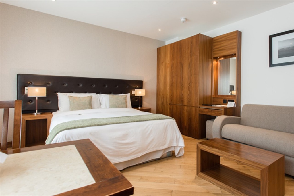 Отель Presidential Apartments - Kensington в Лондоне