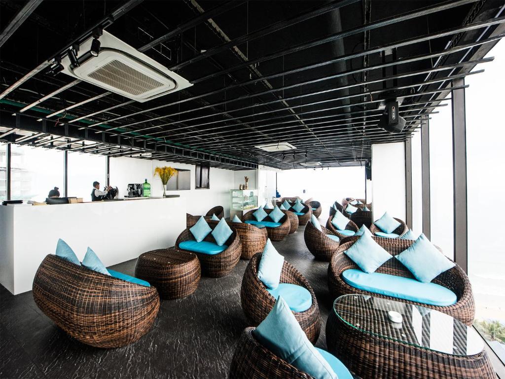 Yarra Ocean Suite Danang