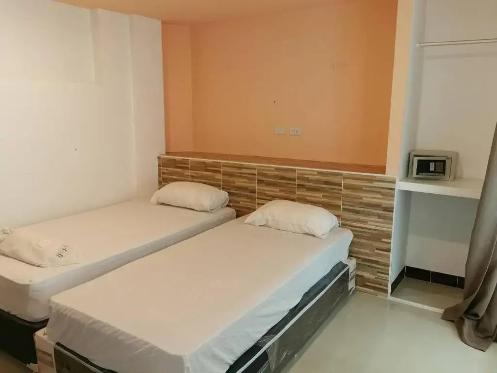 Standard Double room (twin beds)