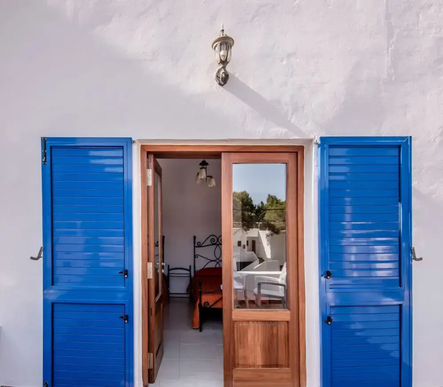 5 Bedrooms Chalet