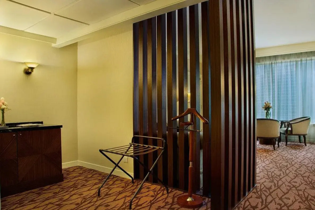 Hotel Istana Kuala Lumpur City Centre - фото 12
