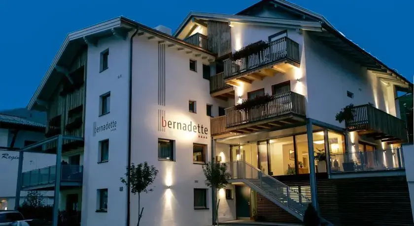 Hotel Bernadette