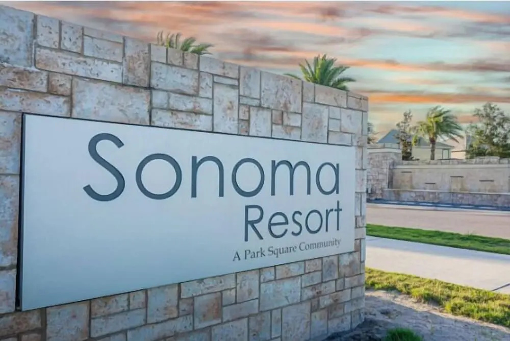 Spacious 9br, 9BA Resort Home w/ Private Pool