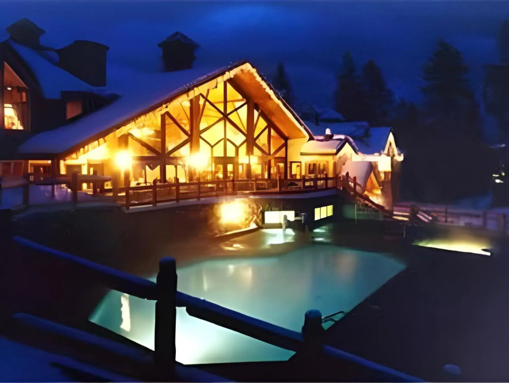 Lizard Creek Lodge