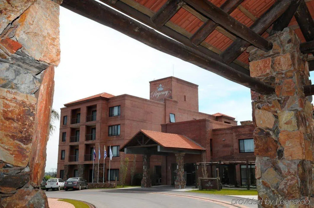 Regency Park Hotel