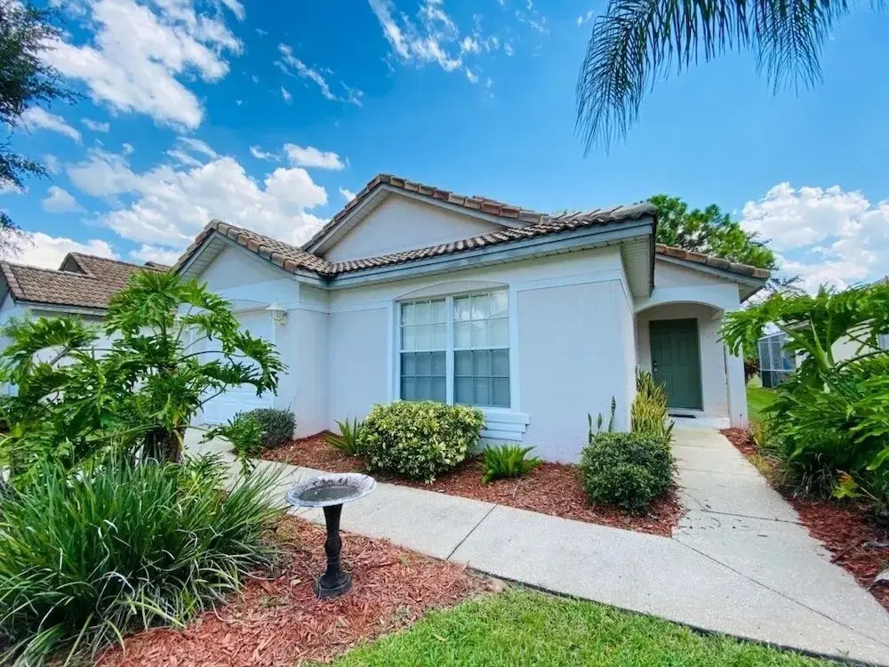 Southern Comfort Right At Home! South Facing Pool! 3 Bedroom Villa by RedAwning
