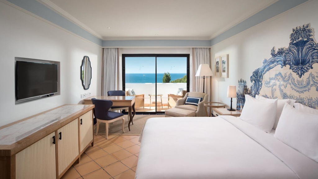 Pine Cliffs Resort — 2
