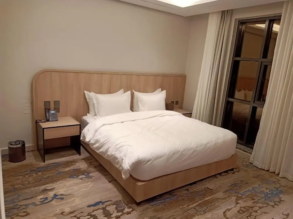 Deluxe room with mountain view