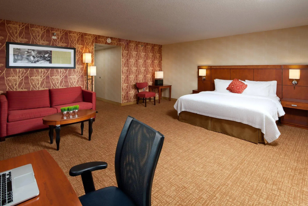 Double Junior Suite (full double bed)