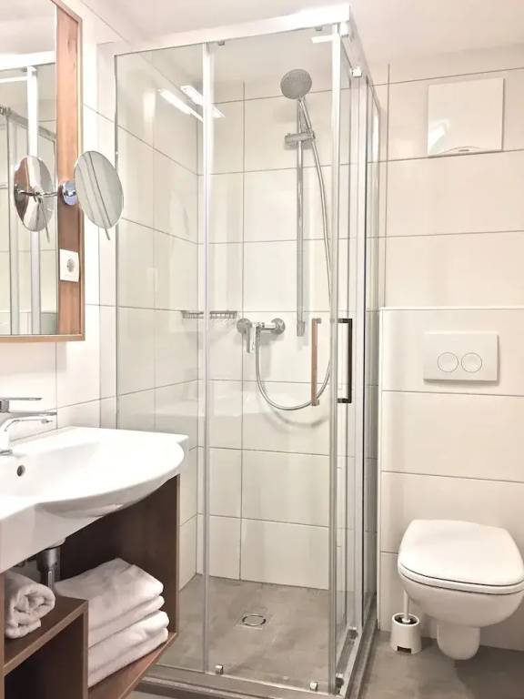 Standard Double room with mountain view (full double bed)