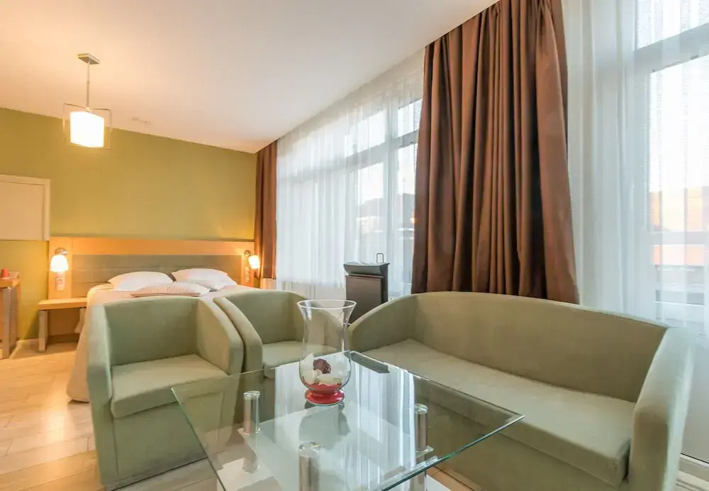 Deluxe Suite