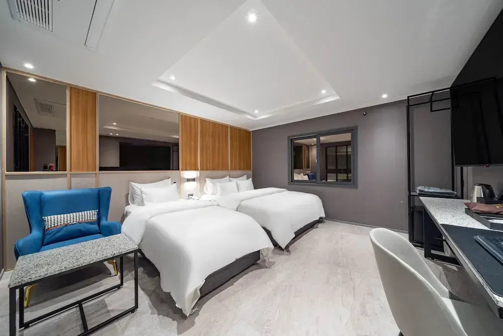 Deluxe Double room (twin beds)