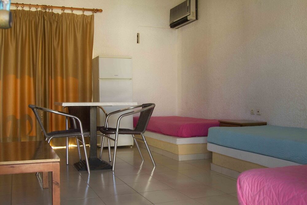 Eleonas Apartments 