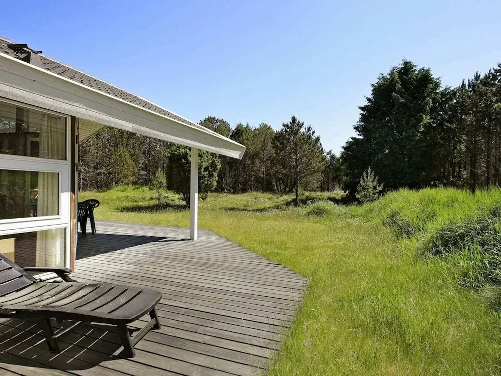10 Person Holiday Home in Albaek