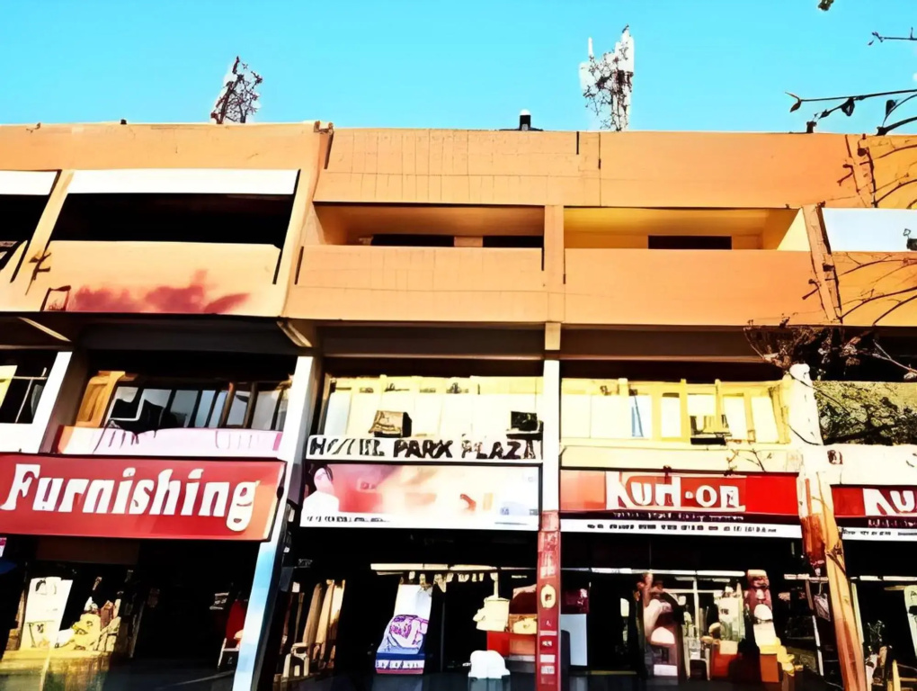 Oyo 1133 City Park Plaza