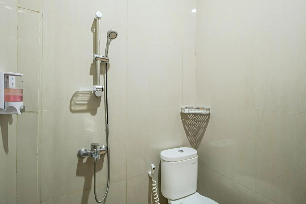 Deluxe Double room (full double bed)