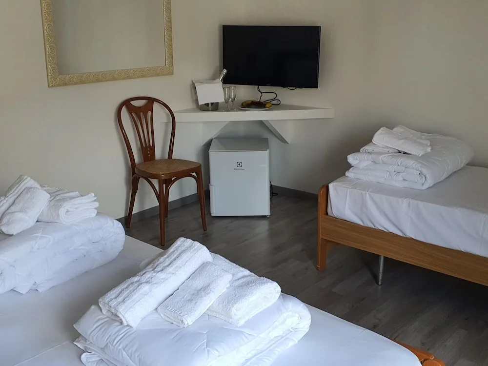 Standard Triple room with balcony