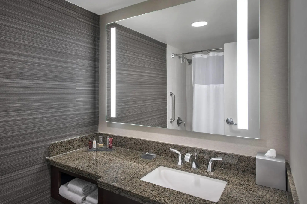 Newark Liberty International Airport Marriott