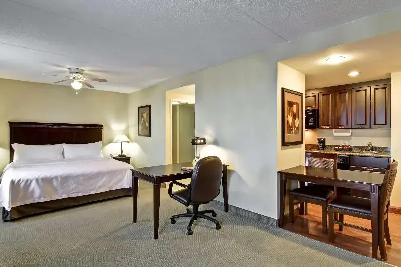 Homewood Suites by Hilton Sudbury - Chambres