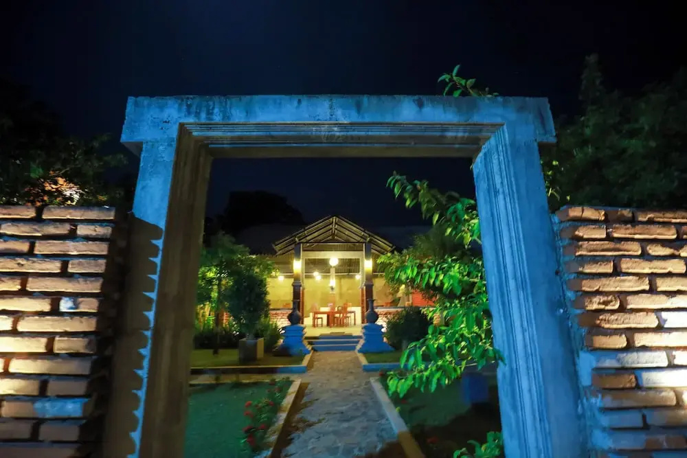 village avenue resort