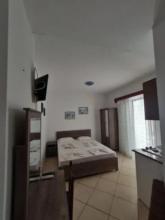 Economy room