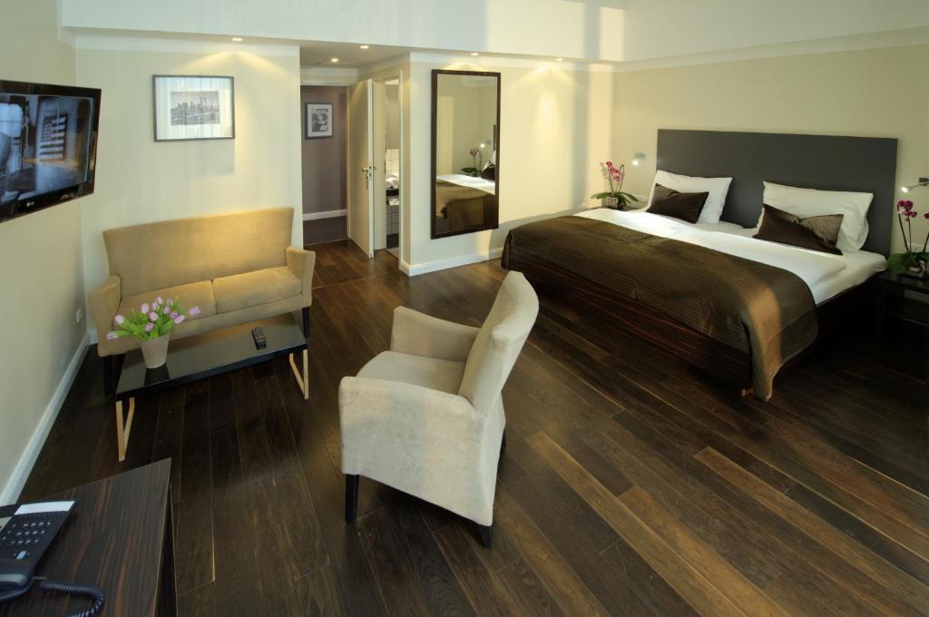Двухместный номер Superior двуспальная кровать в Hotel Düsseldorf Mitte