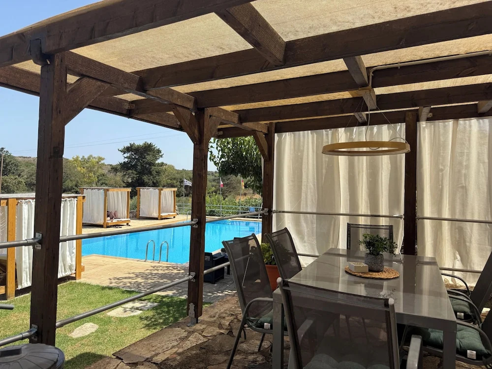 Elianthos Villa