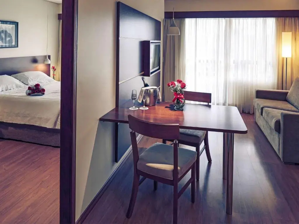 Mercure Curitiba Golden Hotel - Chambres