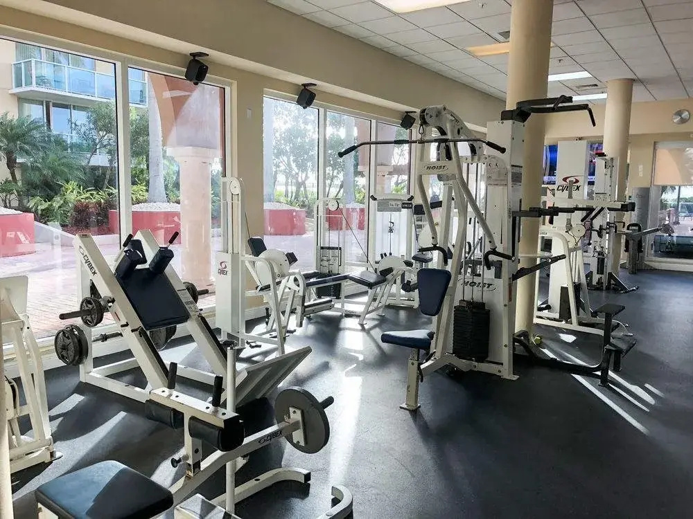 Intracoastal Yacht Club - Général