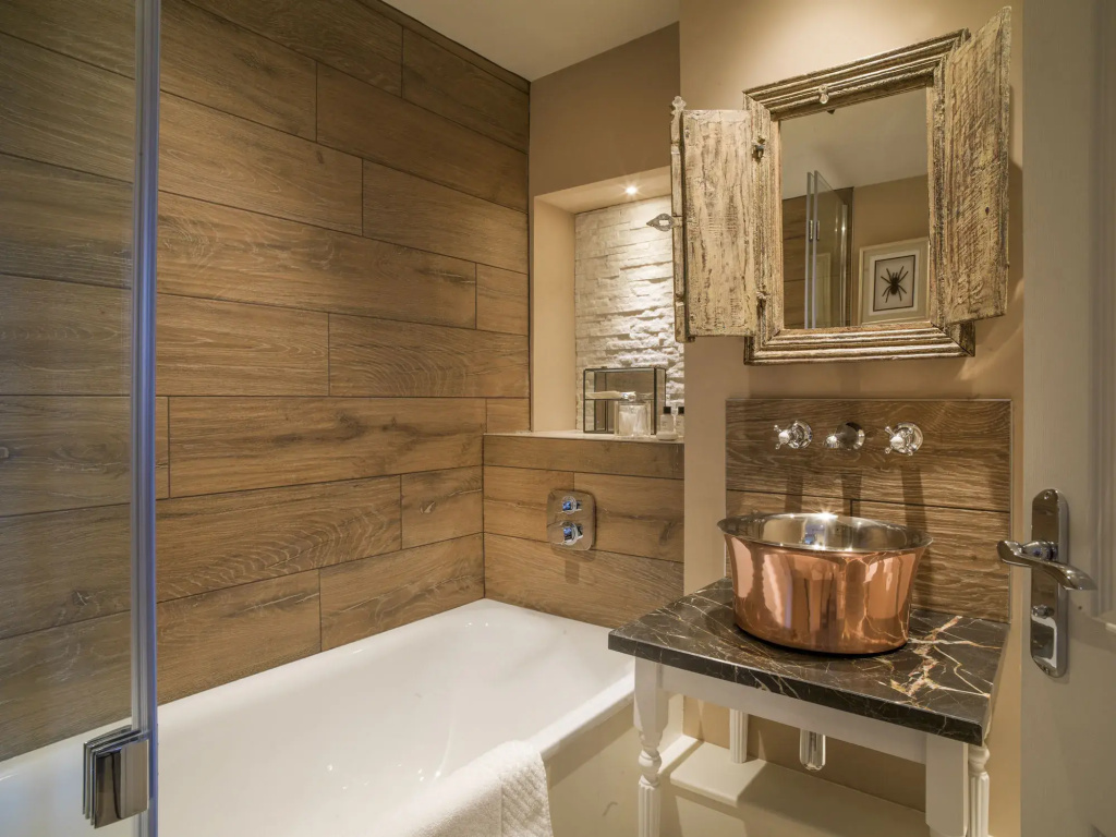 No. 15 by Guesthouse, Bath image General