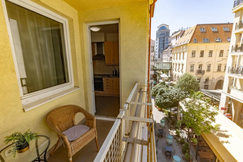 Gozsdu Court Premier Apartment