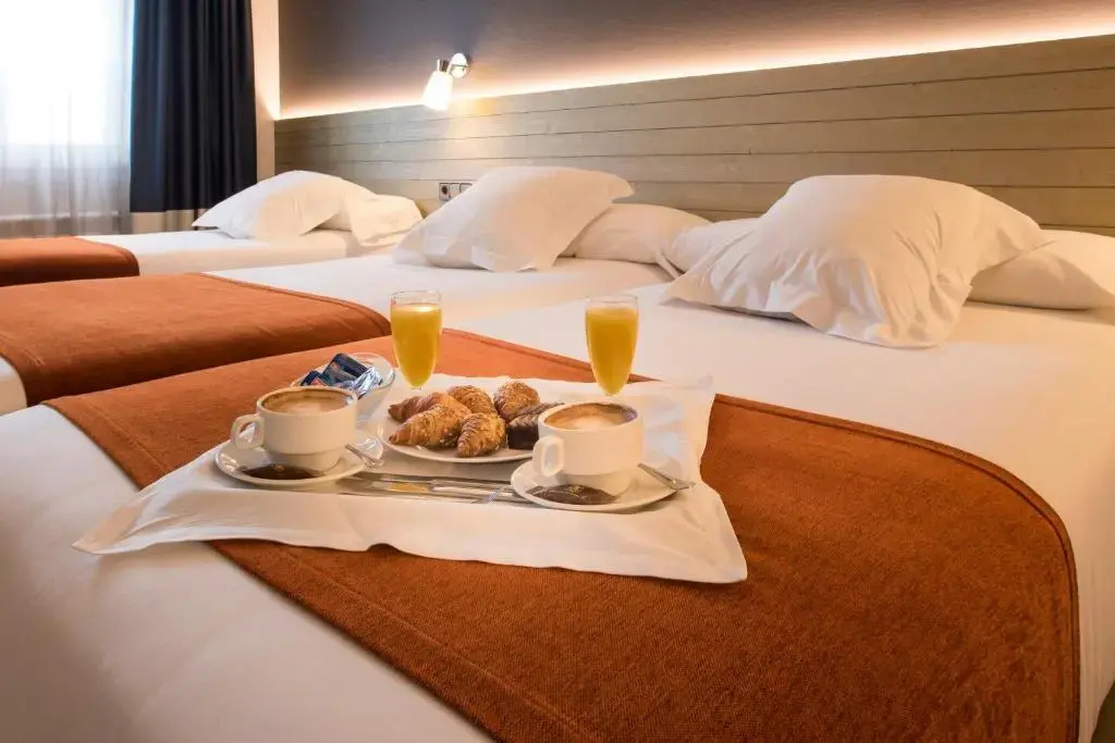 Hotel Avenida Coruña - Chambres