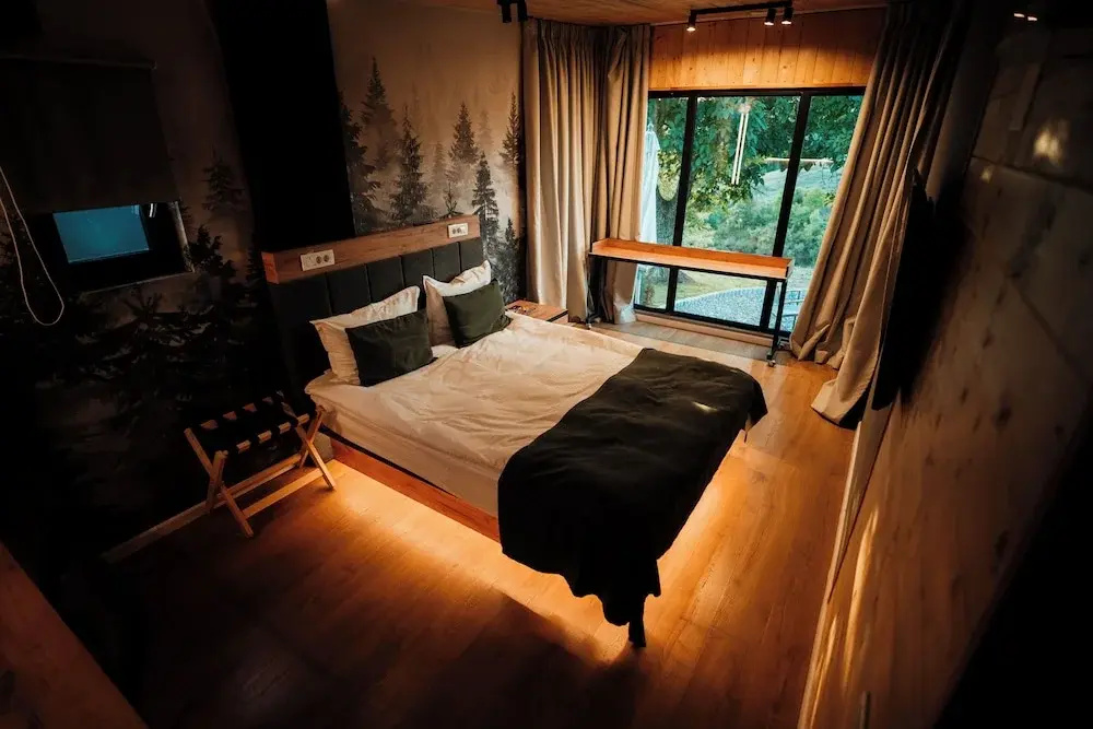Deluxe Double room with mountain view full double bed