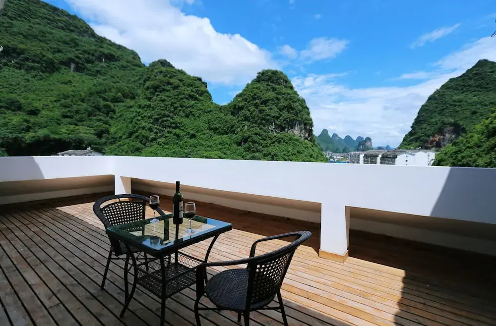 Balcony & Terrace